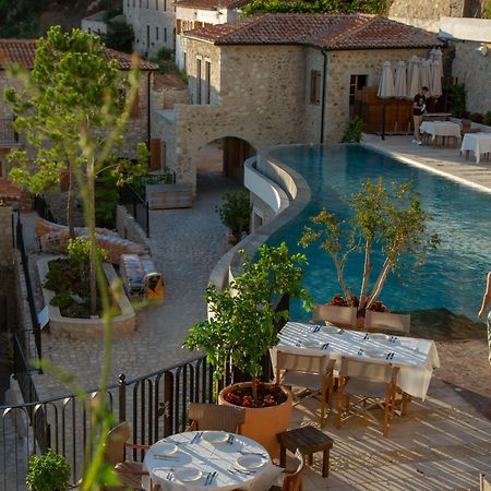 Hotel Zoe Hora Dhërmi Esterno foto