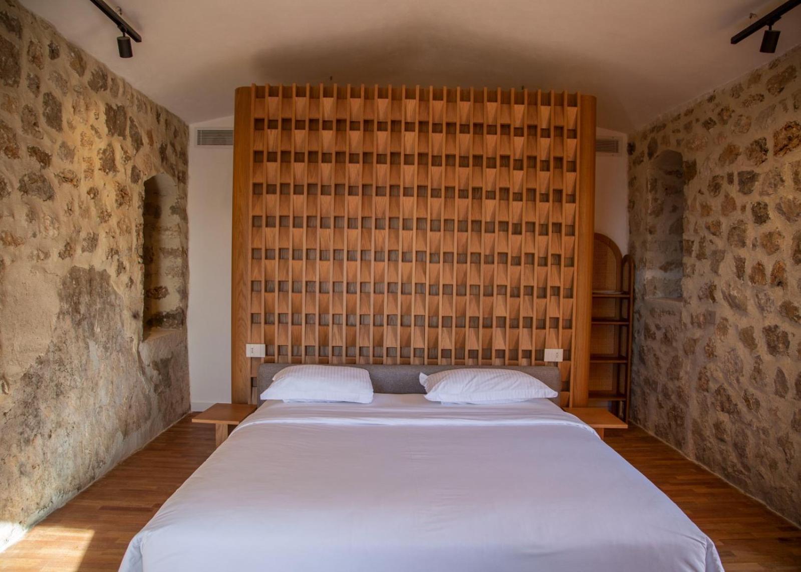 Hotel Zoe Hora Dhërmi Esterno foto