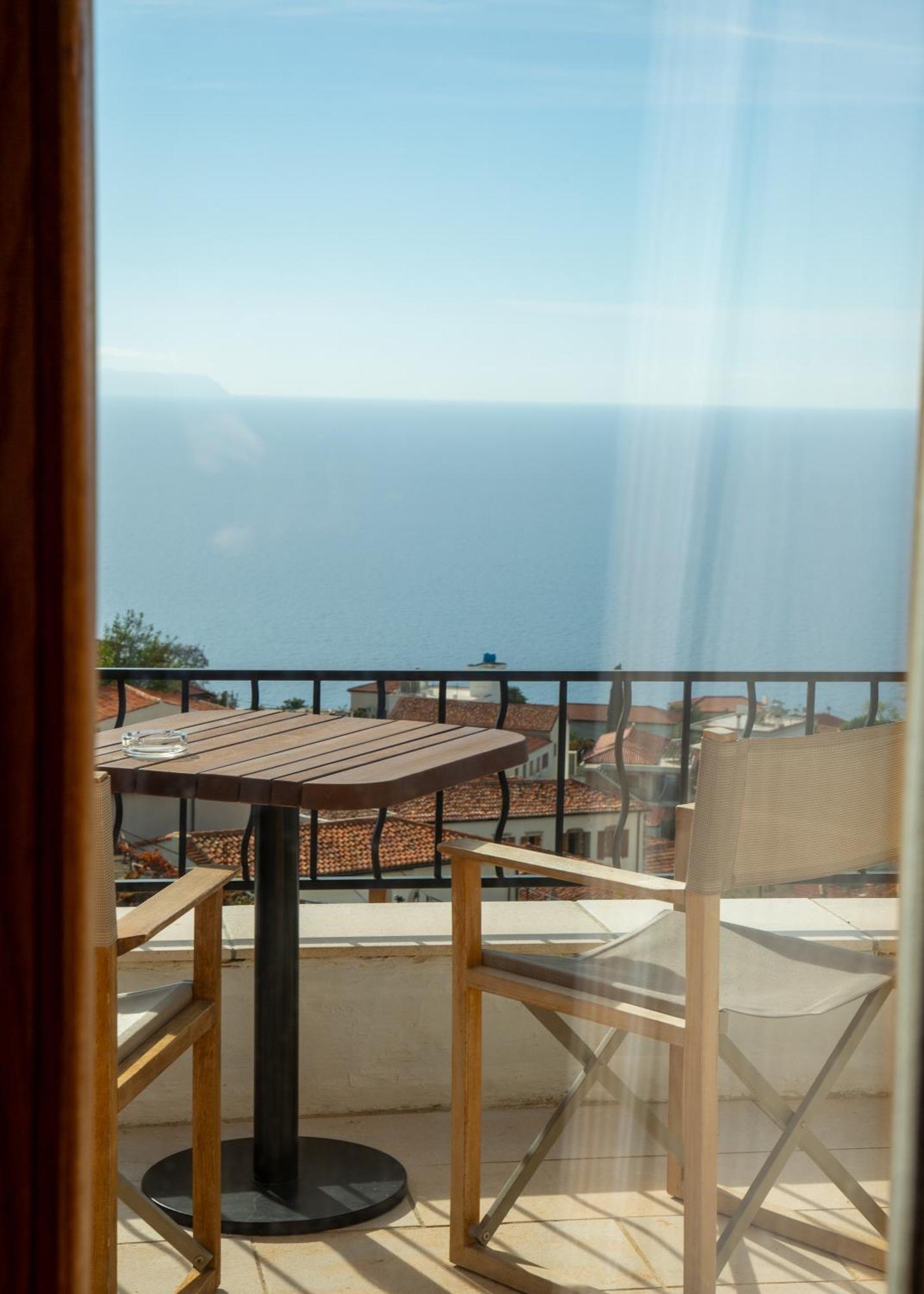 Hotel Zoe Hora Dhërmi Esterno foto