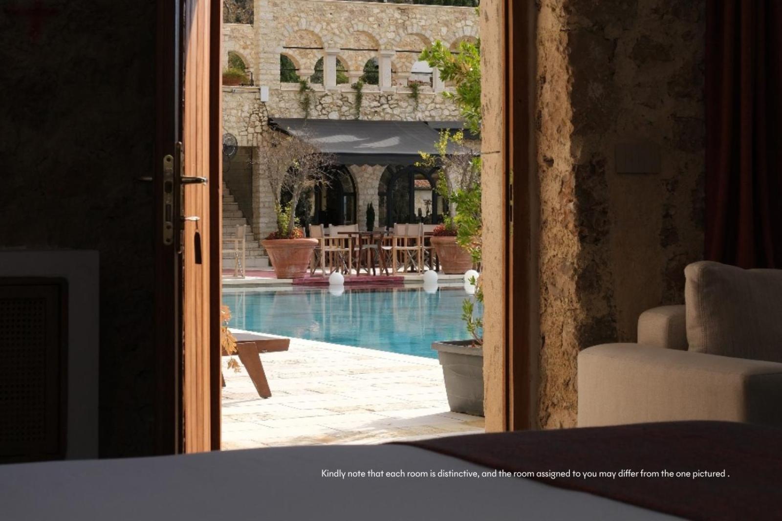 Hotel Zoe Hora Dhërmi Esterno foto